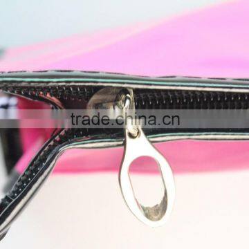 Medium Rectangle Red Rose Makeup Pouch for Cosmetic Instruments photo-6