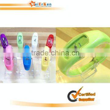 promotional cheap and fashionable anion silicone bracelet