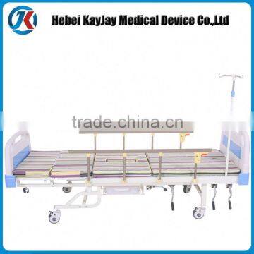 Convienient Hospitable Bed with Bed Sheet medical equipments portable