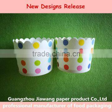 Disposible cupcake muffin baking cups with new designs