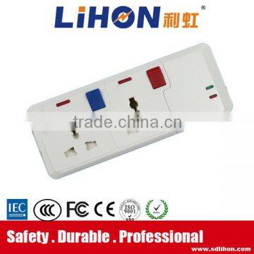 250V 2 way universal extension socket with overload protection