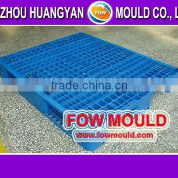 Foldablel beverage crate mould