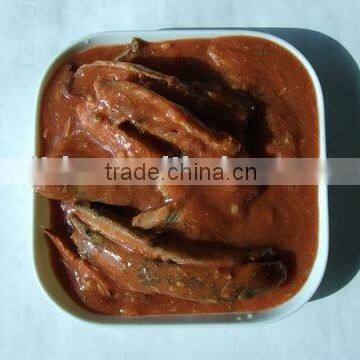 mackerel in can of tomato sauce