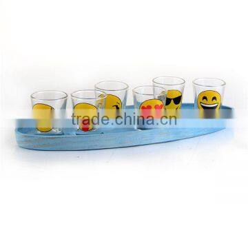 2016 cute emoji shot glass with wooden tray