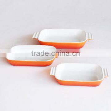 ceramic casserole dish with solid color