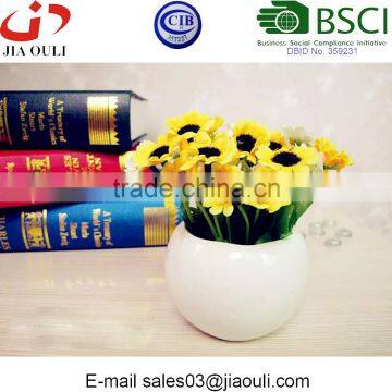 BSCI Audited Factory White Glazed Ceramic Ball Shaped Planter Succulent Pot photo-3