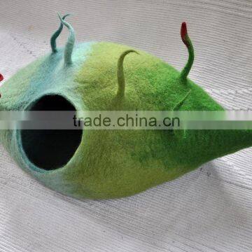Best Selling Eco-friendly Attractive Felt Pet House