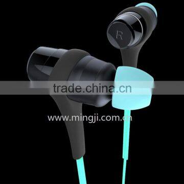 new design bluetooth speaker/sports blutooth speaker