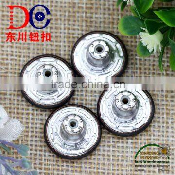 Vogue Wholesale Custom Logo Embossed Metal Jeans Button photo-6