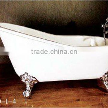 cast iron bathtub