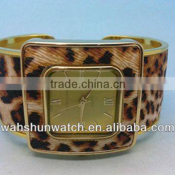 WS-677a metal alloy lady bracelet watch 2014