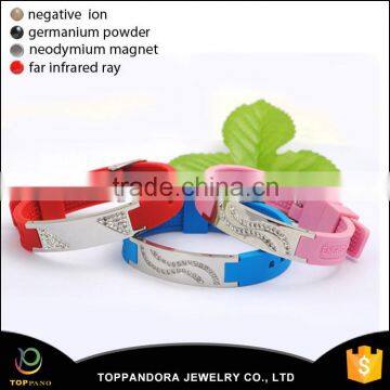 Hot Sale Healthcare Jewelry Fashion Elegant 4 in 1 Bio Magnetic Silicone Bracelet with Stainless Steel Metal Charm