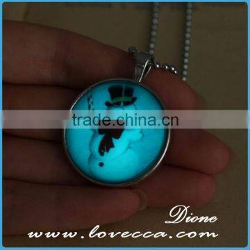 Vintage Custom Necklace Merry Christmas Glass Cabochon Memories Art Photo With Snowman Pendant Necklace photo-4