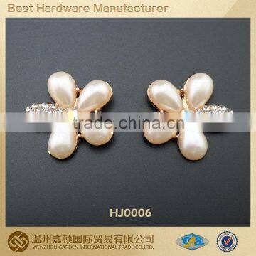 Flower shape pearl shoe clip