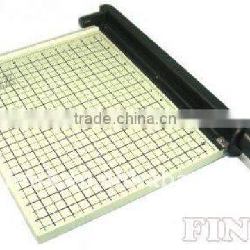 15" X 18" White Wooden Base Paper Trimmer