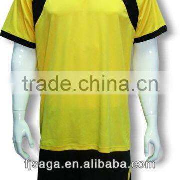 Design Men's Football Sports Uniforms With T-shirts and Shorts photo-4
