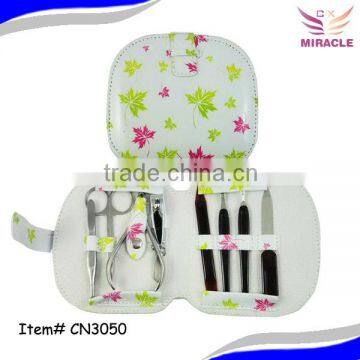 Maple leaf printed manicure set button pouch manicure set and beauty set