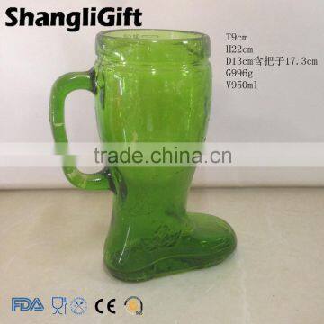 2016 hot sale! Sprayed 950ml Shoe Shape Glass Beer Mug with handle