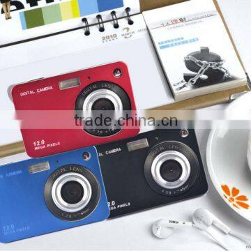 very cheap 5 mega pixels 2.7 inch gift digital camera easy to use external lithium battery support SD card USB2.0