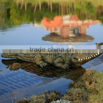 Wholesale Outdoor Garden Decoration Promotion Life Size Crocodile Fiberglass Animals for Sale photo-3