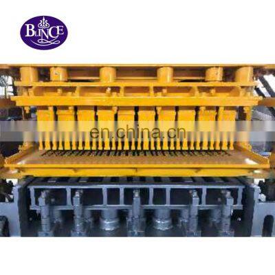 QT12-15 Solid Brick Holland Paver Hydraulic Vibration Full Automatic Block Making Machine for Feeding Cart photo-4