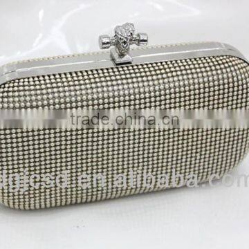 Disc mesh evening clutch