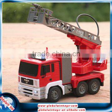 2016 best Christmas gift for children! 1:20 2.4GHz remote control fire fighting truck with simulational sprinkler                        
                                                                                Supplier's Choice