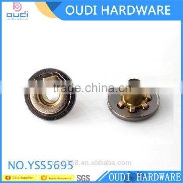 Zinc alloy alphabet G garment eyelets accessories hot seeling in Guangzhou