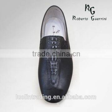 Mulyicolor Competitive Price Leisure Shoe for Men