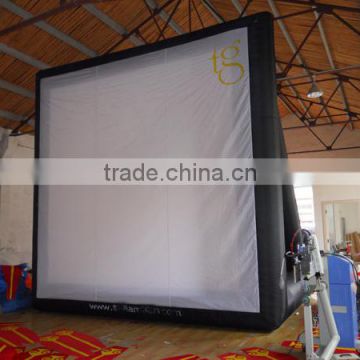 inflatable screen