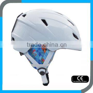 Customize OEM in Mould CE EN1077 White Ski Snow Helmet With PC Shell for Kids and Lady photo-3