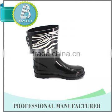 10 Years experience Colorful black horse sex with women rain boots