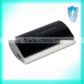 2014 hot selling OEM factory price famous brand power bank 5600