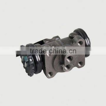 auto brake master cylinder