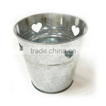 Small Colorful Metal Pail With Handle photo-3