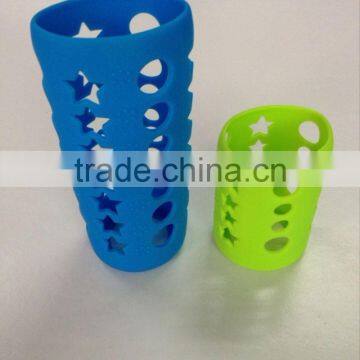 SGS Pantone color silicone bottle sleeve