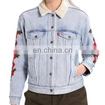 Factory OEM Embroidered Sherpa Lining Womens Denim Jacket photo-2