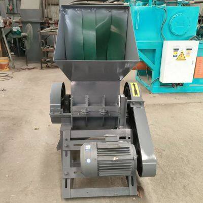 Prix d'un petit broyeur de déchets plastiques, broyeur de bouteilles en plastique, broyeur de caisses en plastique