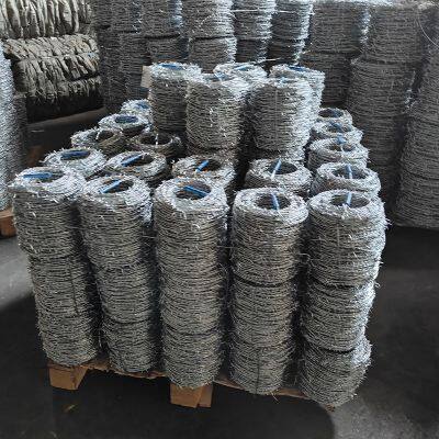 Alta calidad alambre de hierro galvanizado por inmersión en caliente, rollo de alambre de púas para construcción y cercas de protección