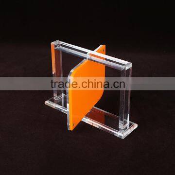 China customized acrylic/plexiglass photo frame