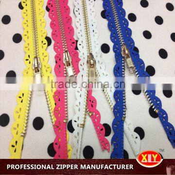 shenzhen xly zipper manufacturer ykk color metal lace zipper , clothing zipper