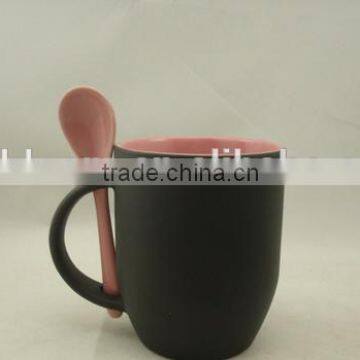 Creative Magic 11 oz Color Changing Matte Outer Black and Inner Color Ceramic Coffee Mug Eiyh Inserting Spoon photo-2