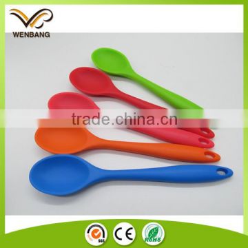 Private label kitchen silicone spoon in different colours