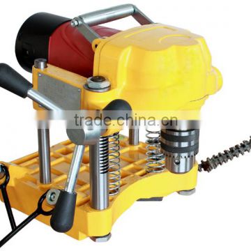 Electric pipe hole cutting machine