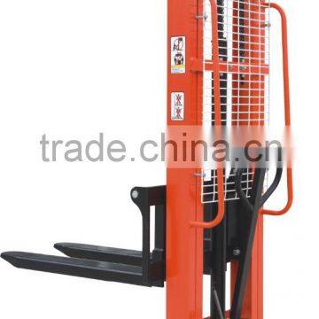 Double Mast Hand Stacker