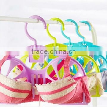 New Designed Bra Clothes hanger / bra hanger for woman / plastic clothes bra hanger