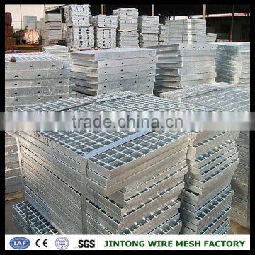 Serrated Steel Grating Metal Walkways Steel Grating Linear Stainless Steel Grates photo-5