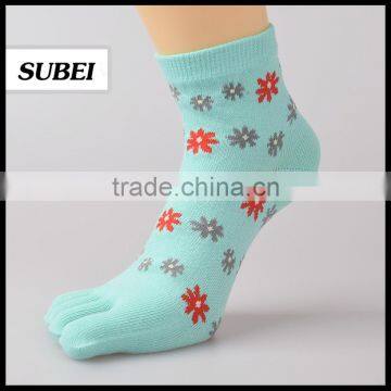 Flower Knitting Sock Five Toe Finger Socks Woman Sock photo-4