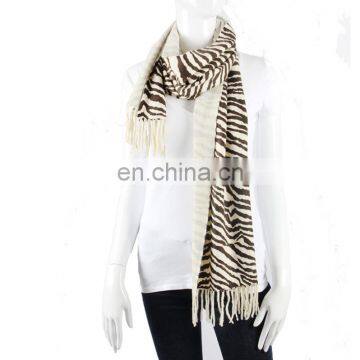 2017 Factory Direct Sale Double Side Tassel Winter Lady Cashmere Scarf Twill Fabric in Print Leopard Zebra Animal Fabric Scarf