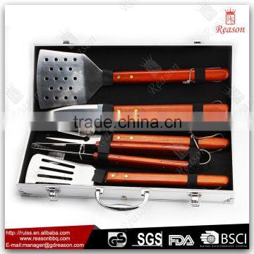 Aluminum Case Wooden Handle BBQ Tools Set